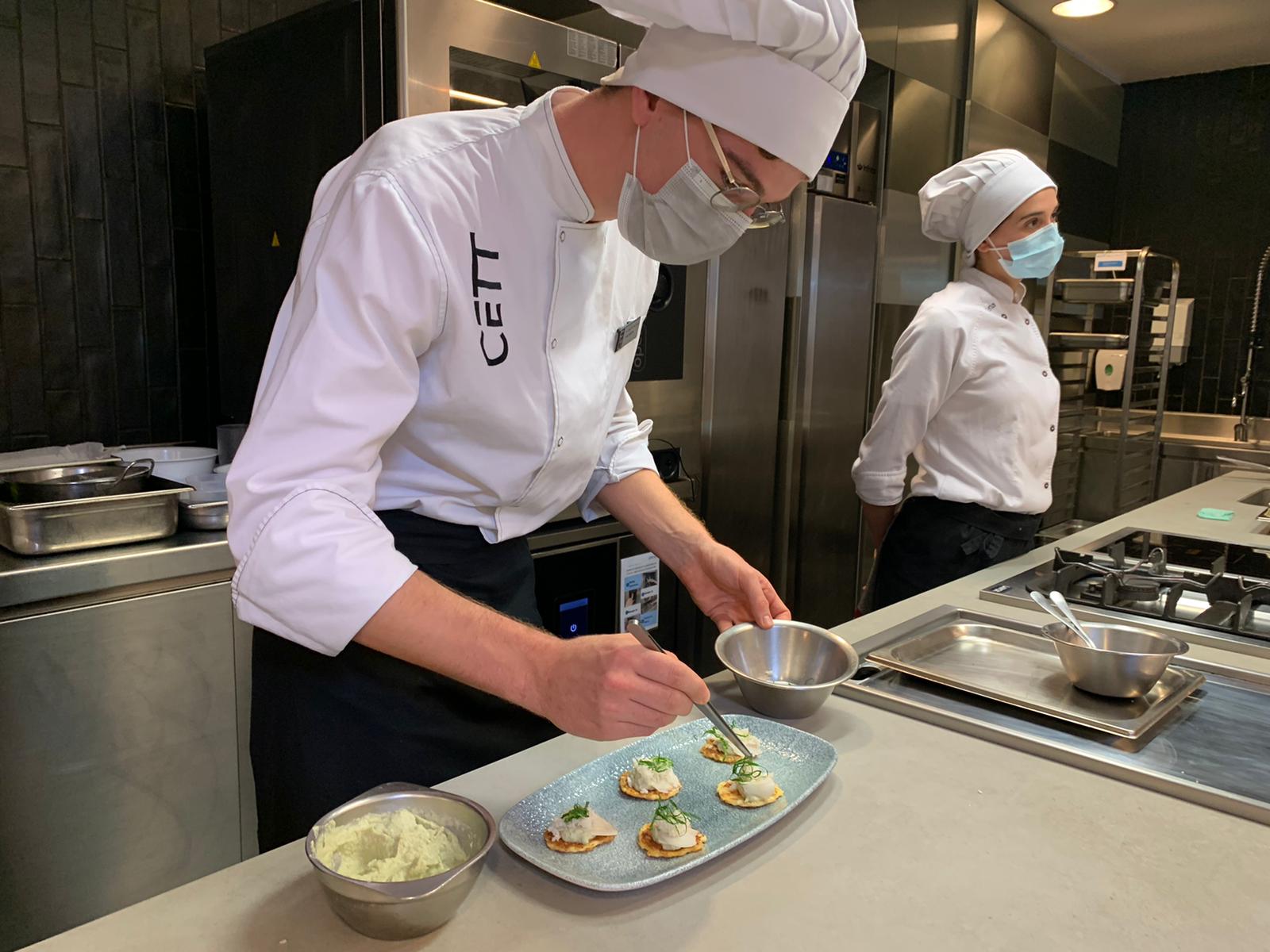 Photography from: El CETT-UB y Espigoladors presentan #CookOnceEatTwice, una campaña contra el desperdicio alimentario | CETT